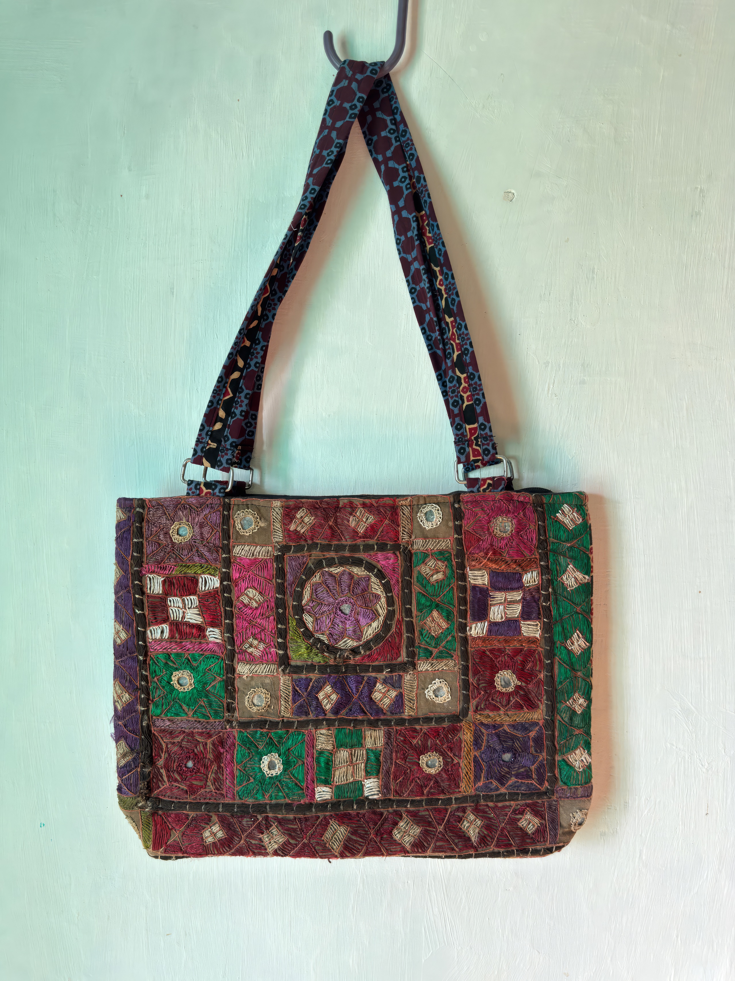 Tharparkar shoulder bag colourway four